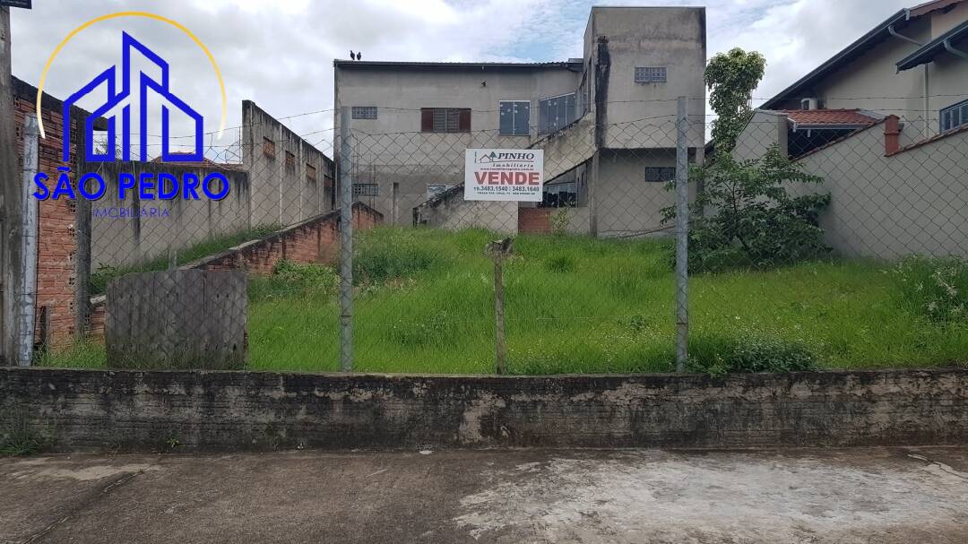 Casa à venda com 2 quartos, 200m² - Foto 1