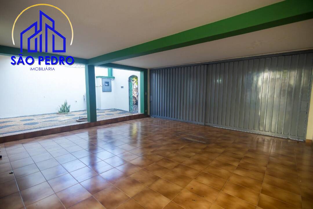 Casa à venda com 4 quartos, 360m² - Foto 3