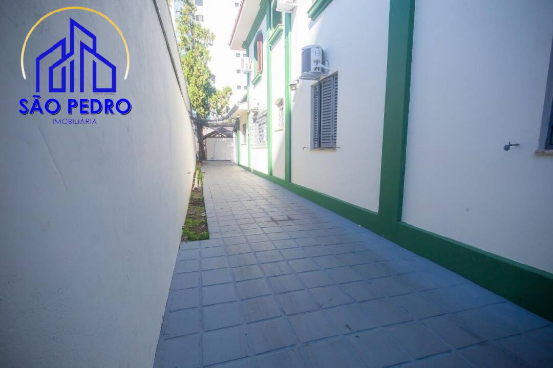 Casa à venda com 4 quartos, 360m² - Foto 4