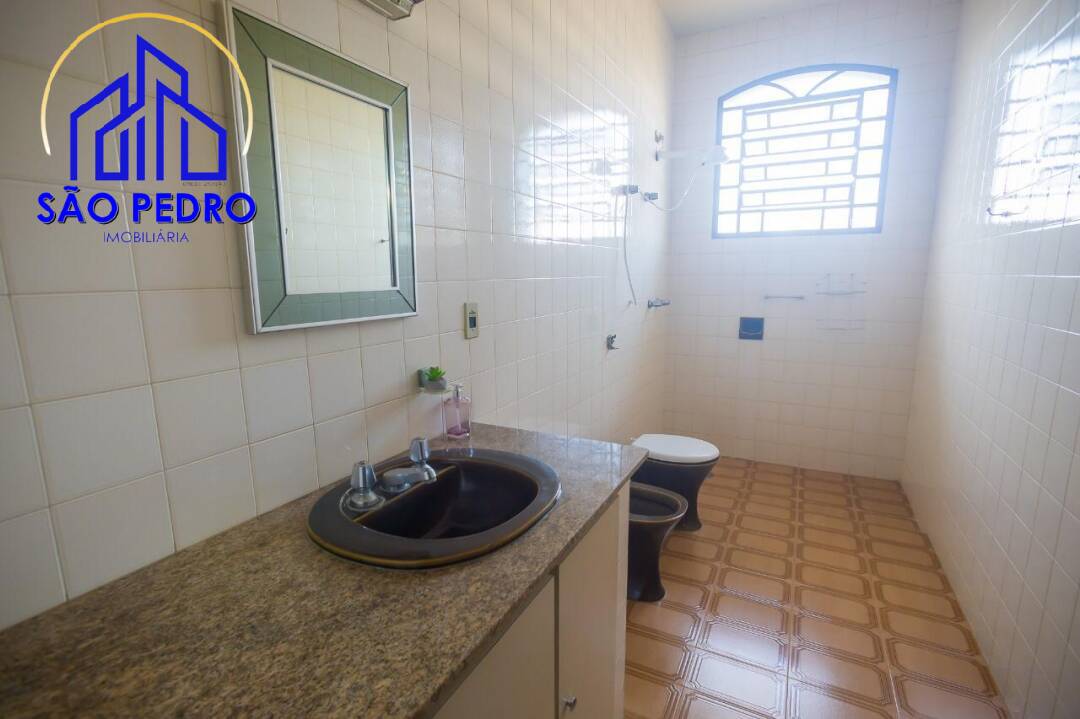 Casa à venda com 4 quartos, 360m² - Foto 8