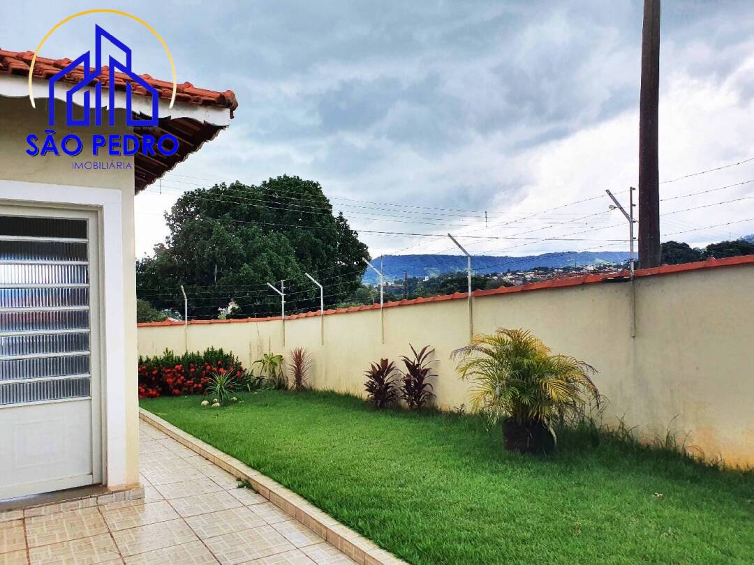 Casa à venda com 3 quartos, 139m² - Foto 4