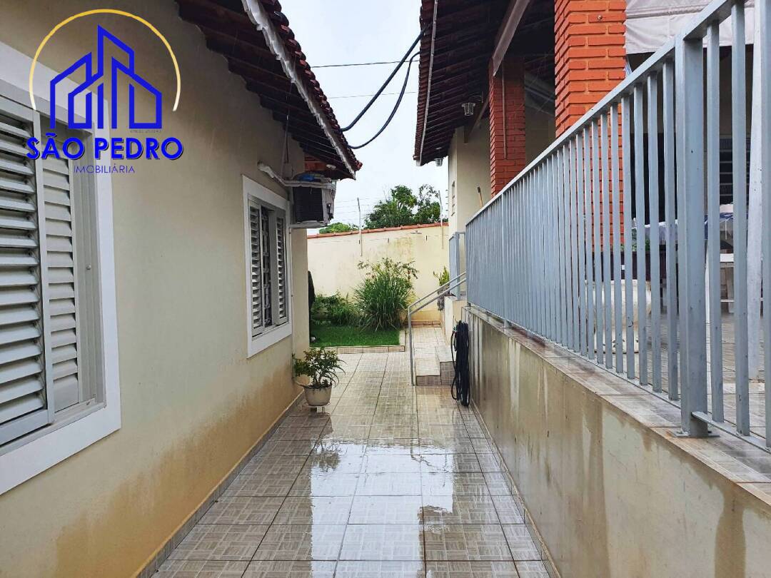 Casa à venda com 3 quartos, 139m² - Foto 15