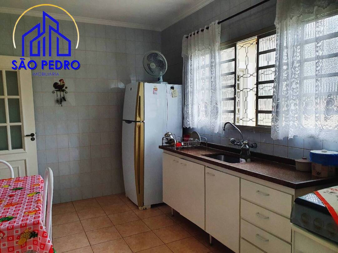 Casa à venda com 3 quartos, 139m² - Foto 16