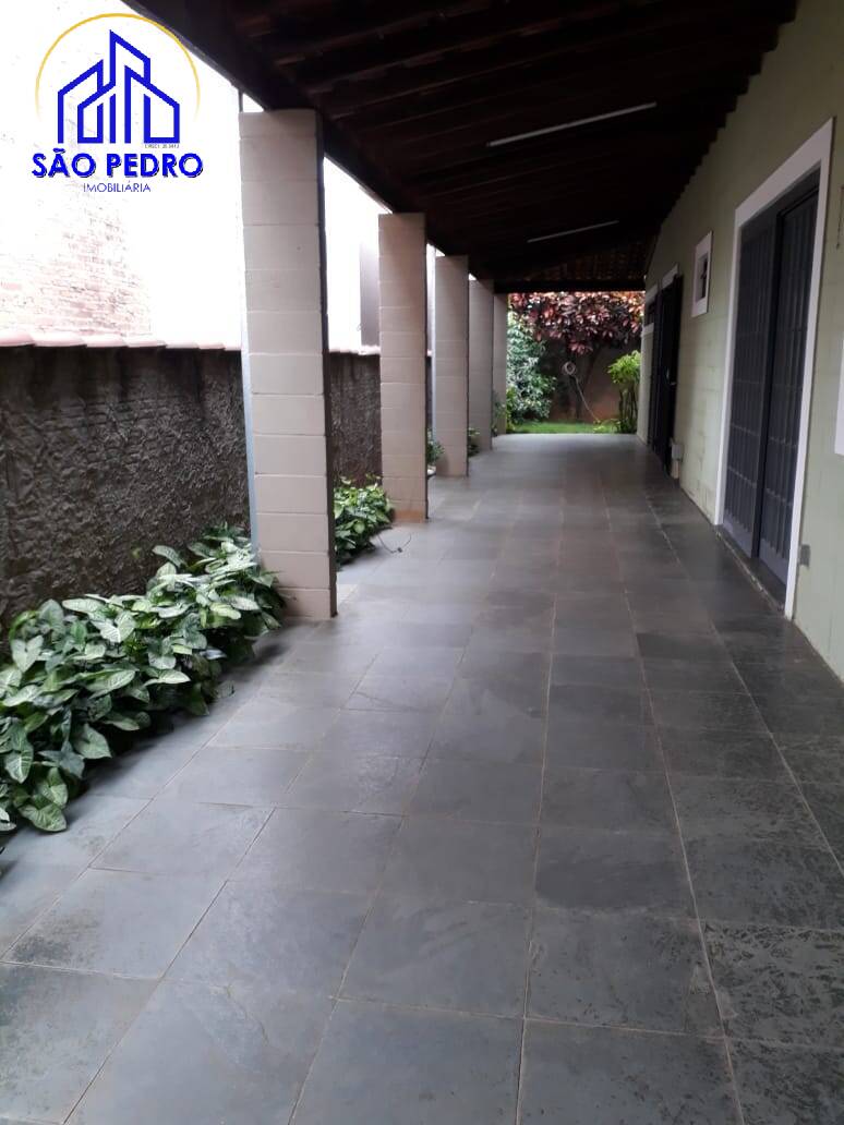 Casa à venda com 3 quartos, 327m² - Foto 13