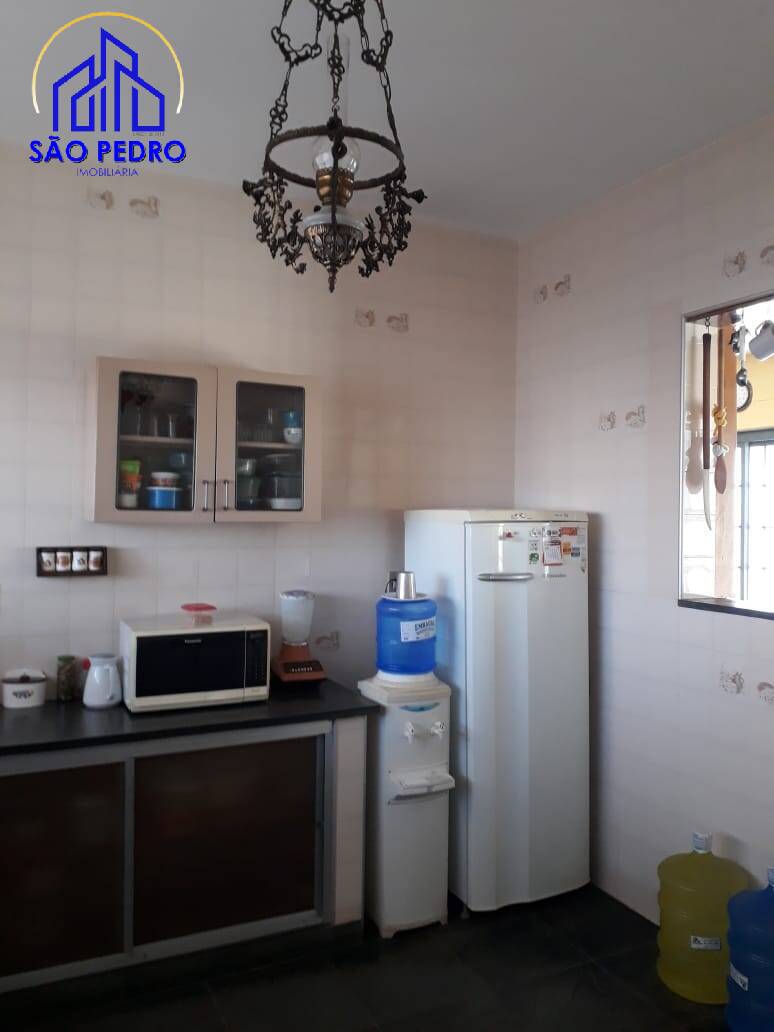 Casa à venda com 3 quartos, 327m² - Foto 20