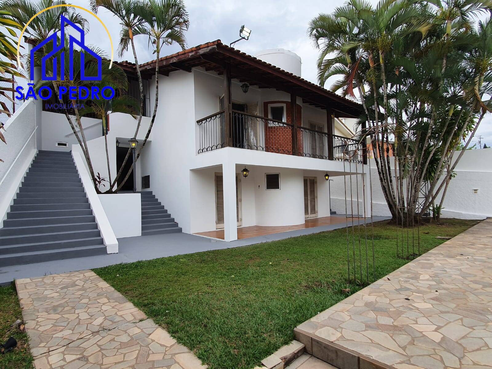 Casa à venda com 5 quartos, 500m² - Foto 1