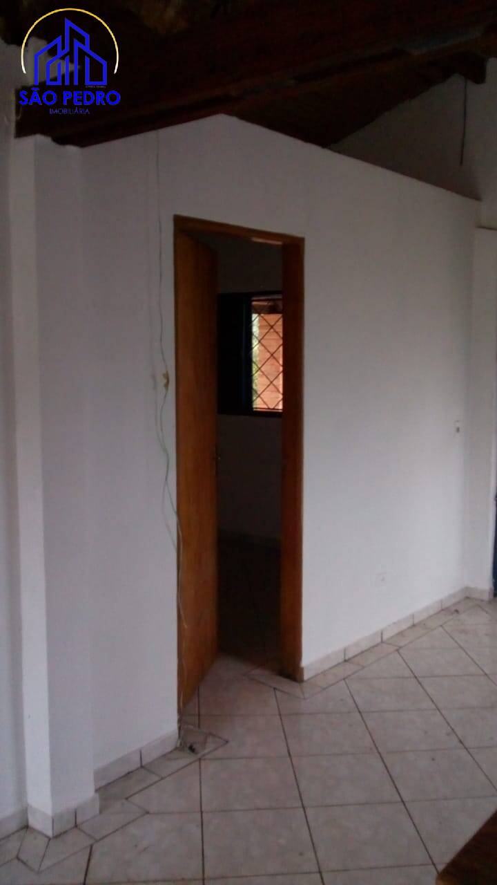 Casa à venda com 4 quartos, 200m² - Foto 23