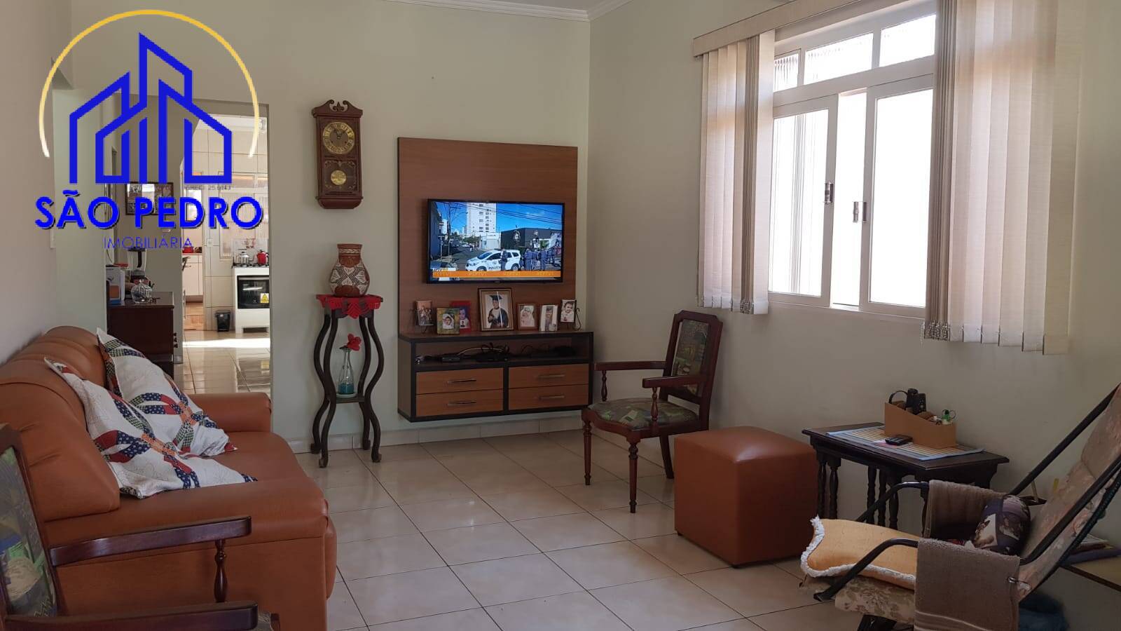 Casa à venda com 3 quartos, 148m² - Foto 3