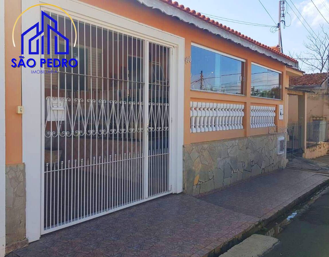 Casa à venda com 3 quartos, 148m² - Foto 1