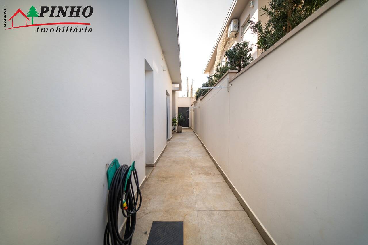 Casa à venda com 3 quartos, 387m² - Foto 22