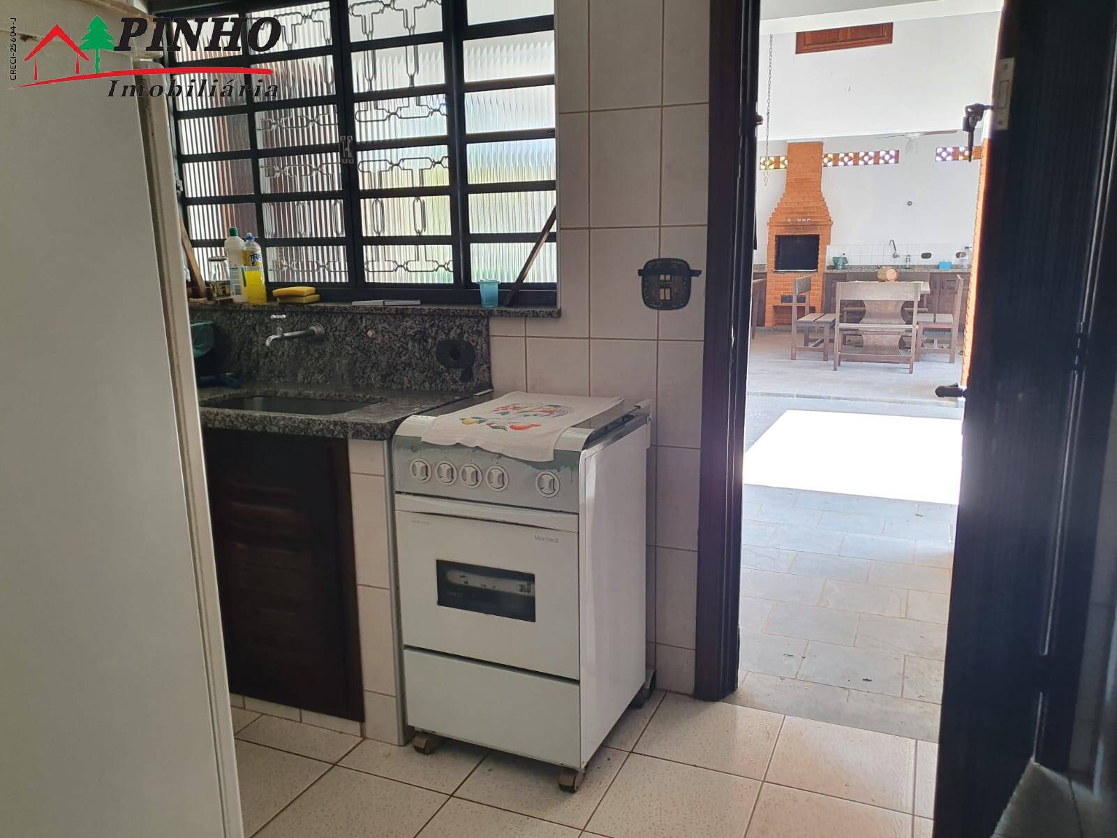 Casa à venda com 3 quartos, 229m² - Foto 32