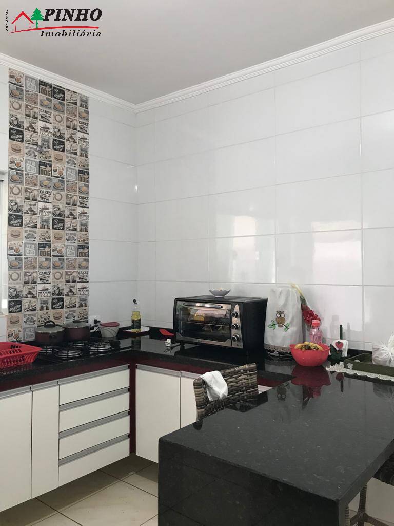 Casa à venda com 3 quartos, 180m² - Foto 9