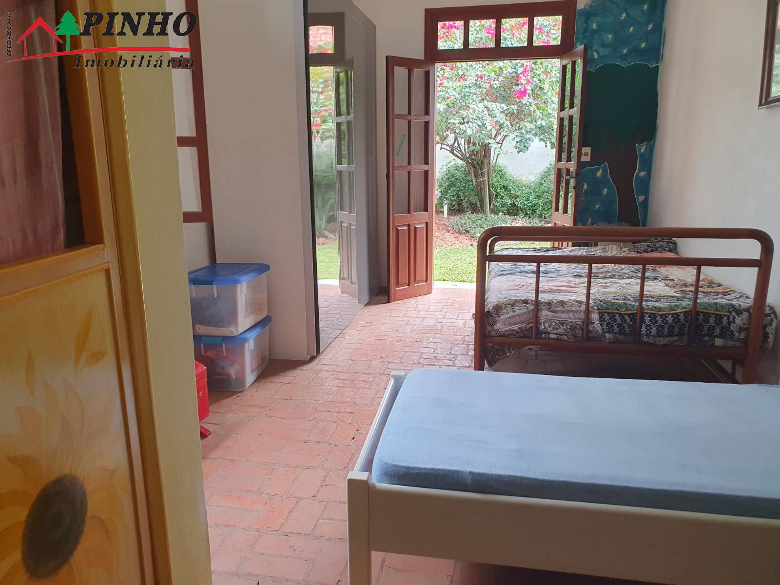 Casa à venda com 3 quartos, 250m² - Foto 6