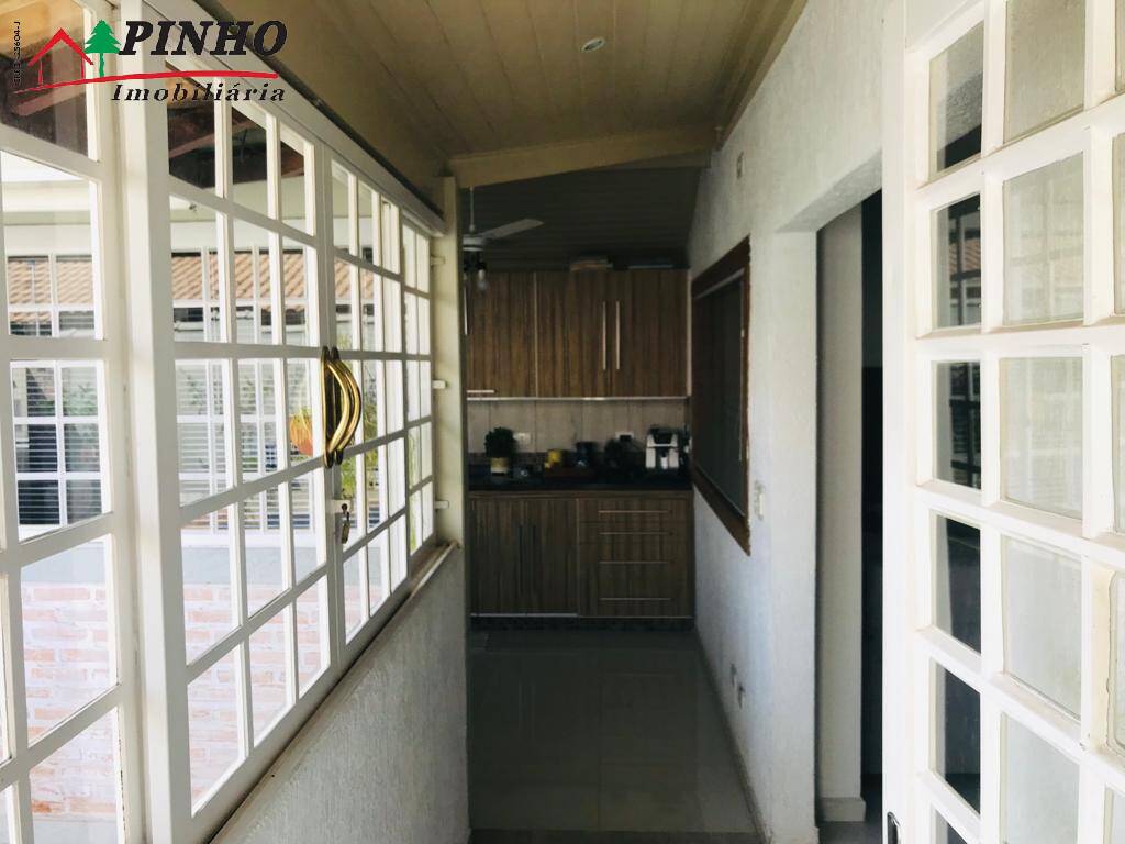 Casa à venda com 3 quartos, 200m² - Foto 12