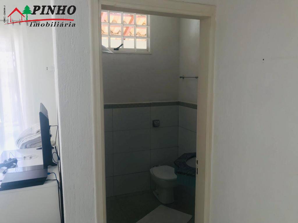 Casa à venda com 3 quartos, 200m² - Foto 24