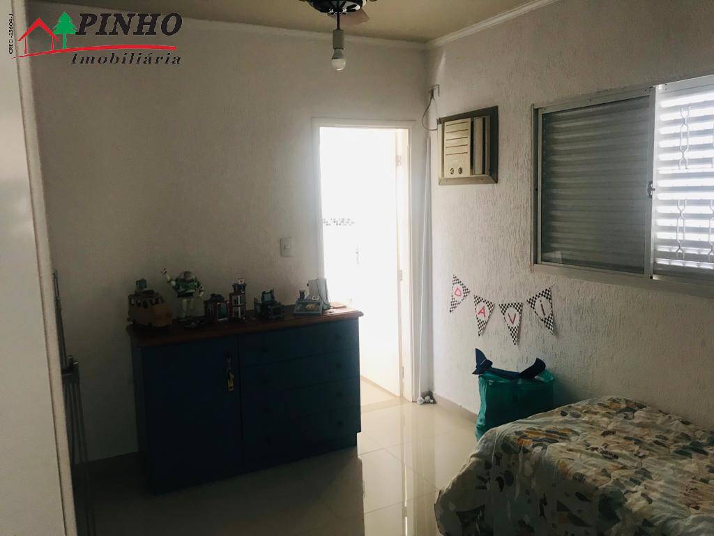 Casa à venda com 3 quartos, 200m² - Foto 29