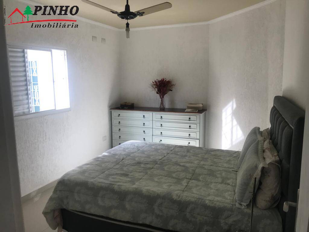 Casa à venda com 3 quartos, 200m² - Foto 32