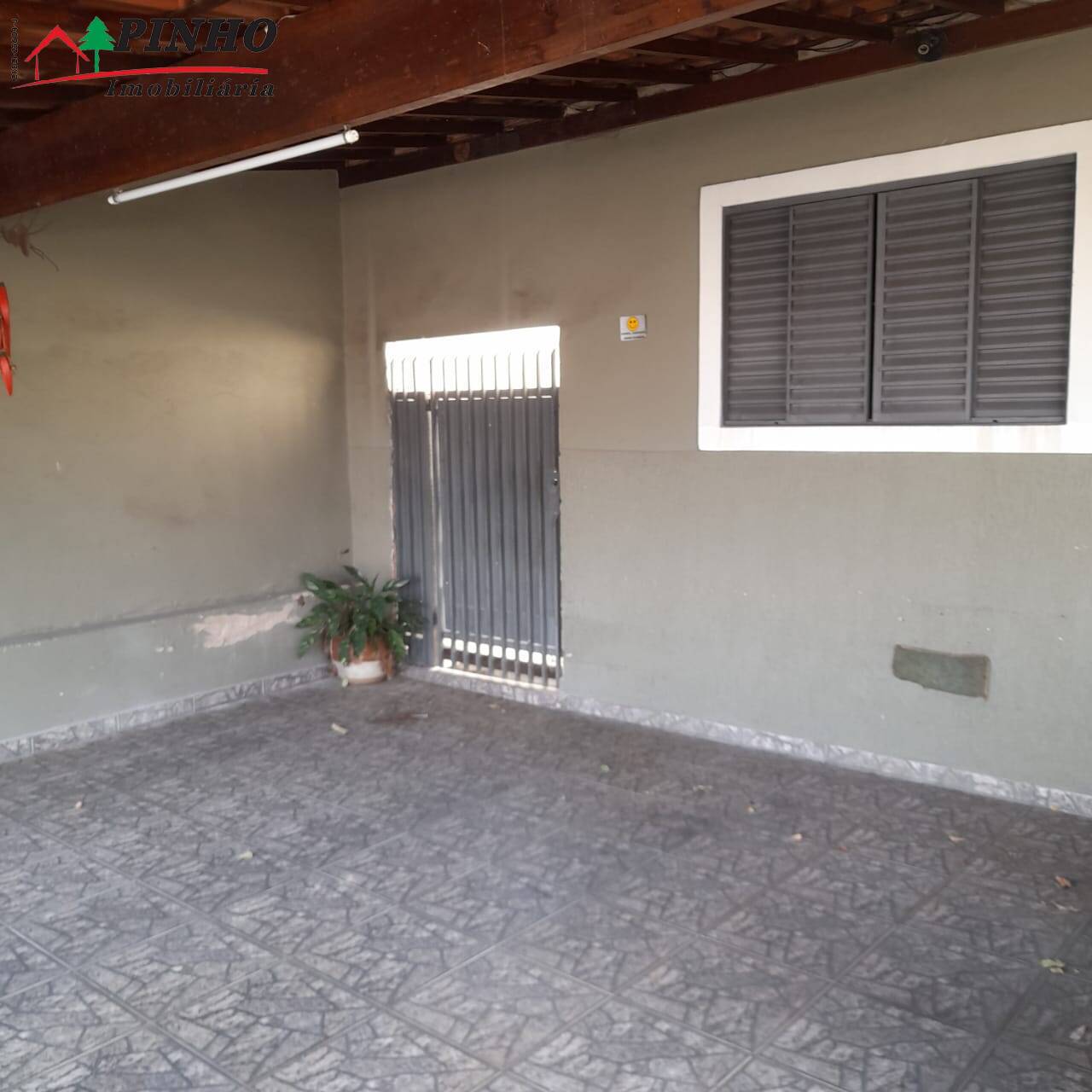 Casa à venda com 3 quartos, 154m² - Foto 2