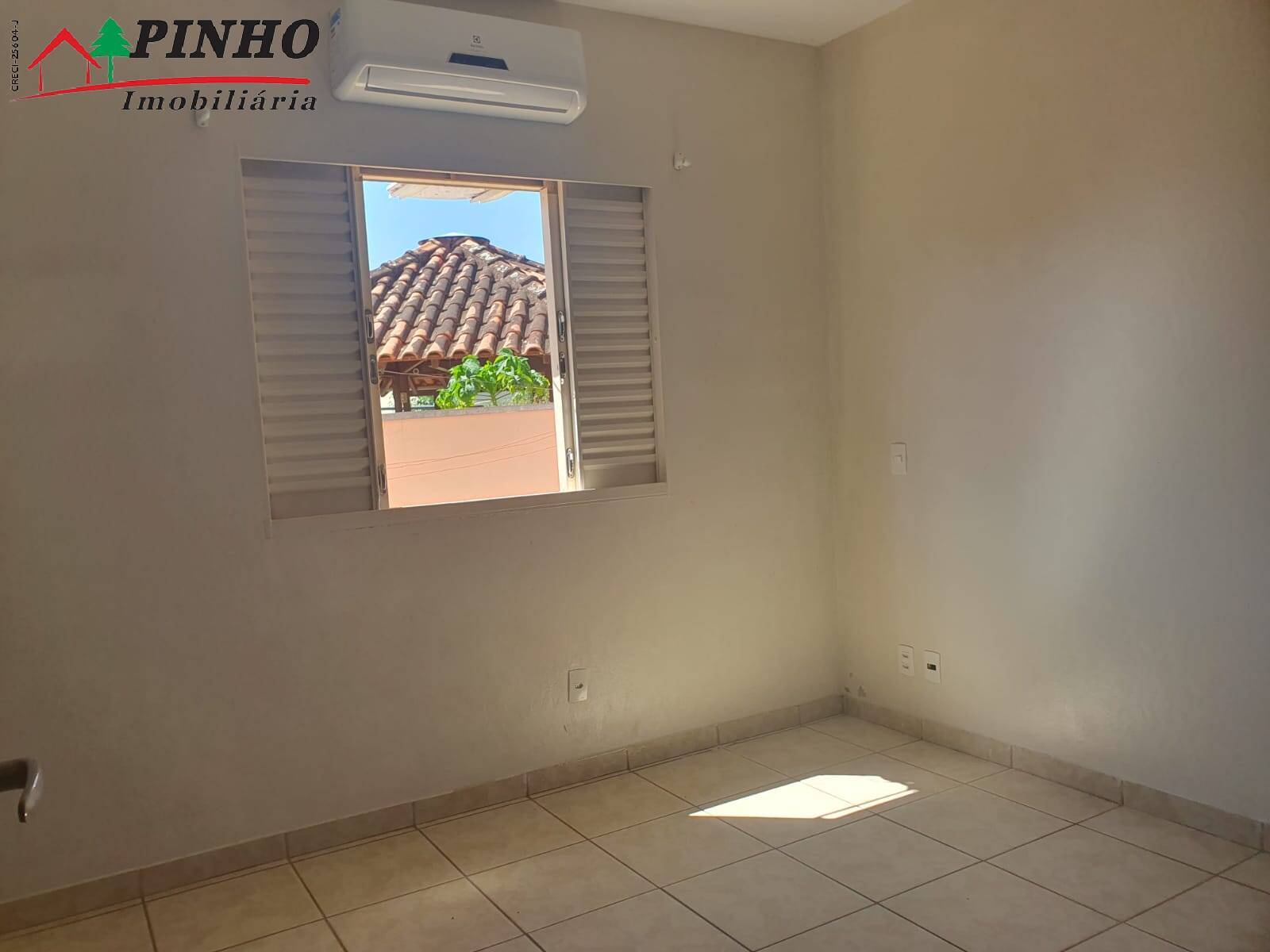 Casa à venda com 3 quartos, 220m² - Foto 20