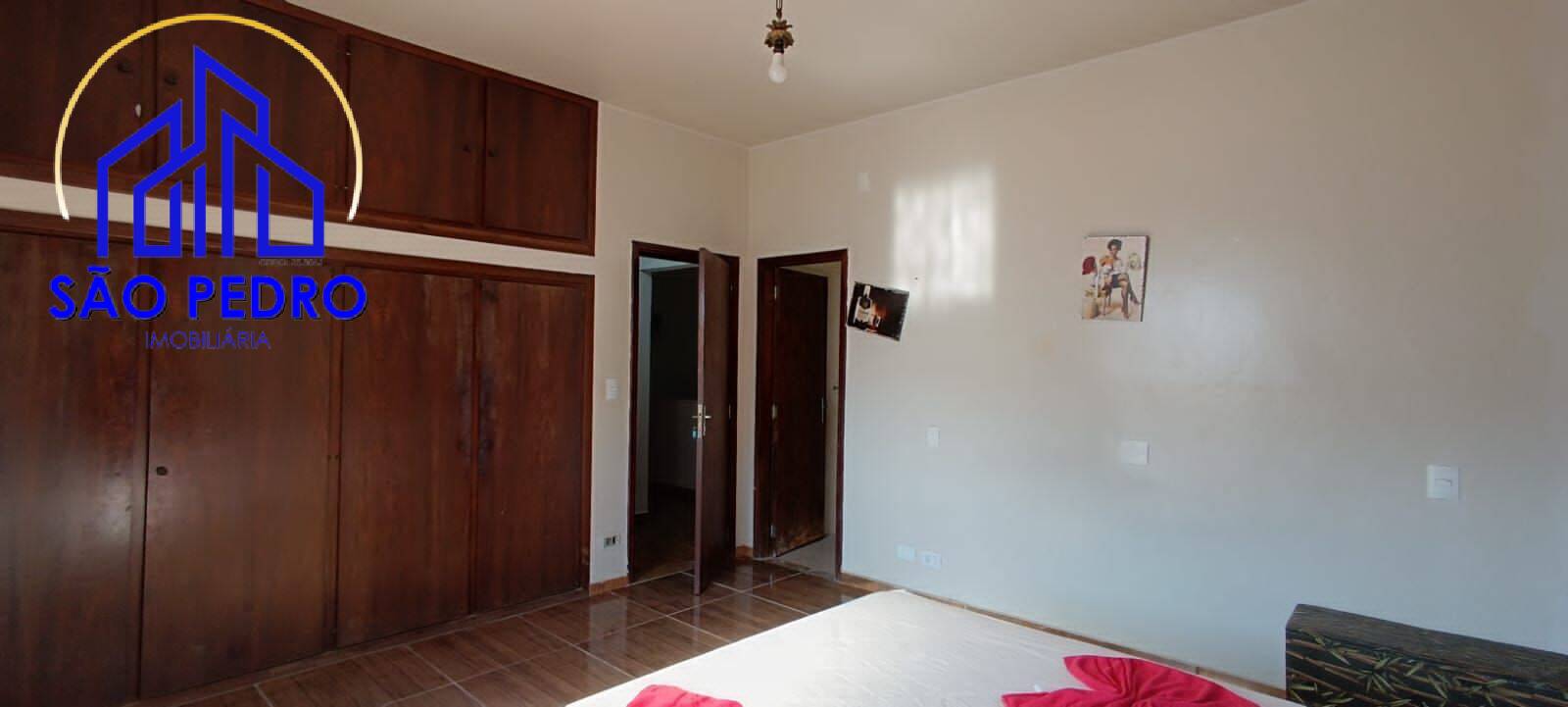 Casa à venda com 4 quartos, 360m² - Foto 18