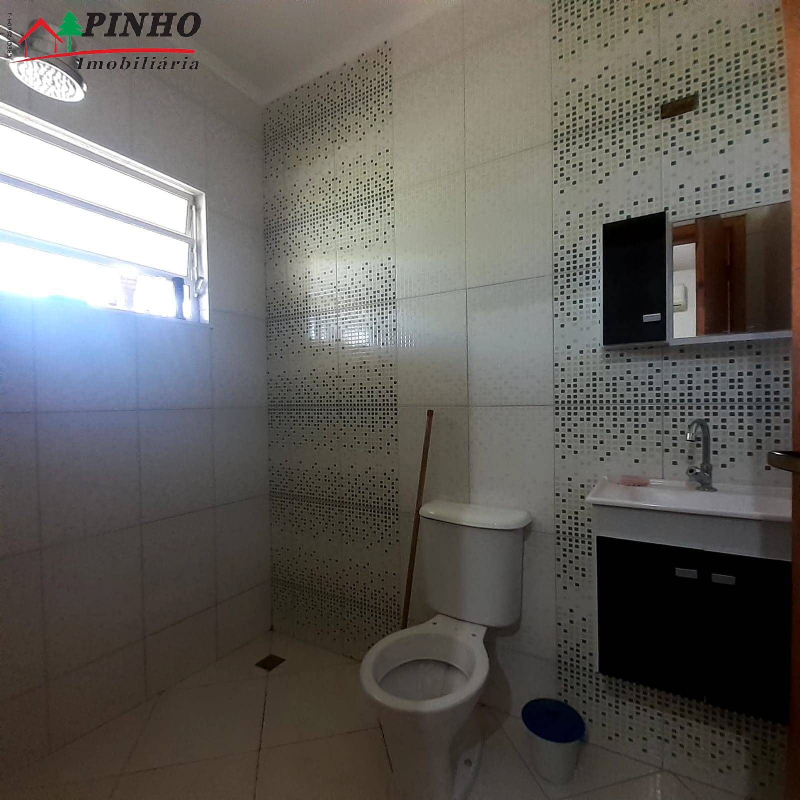 Casa à venda com 2 quartos, 90m² - Foto 4