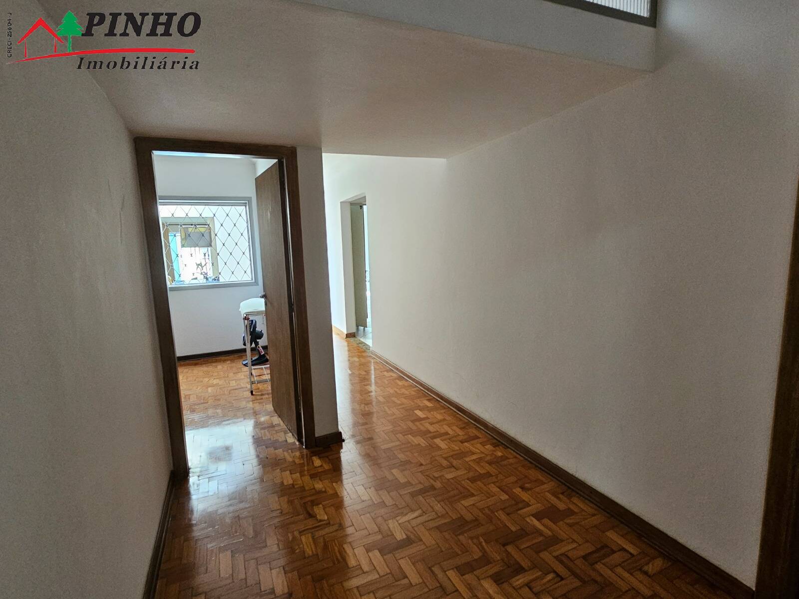 Casa à venda com 4 quartos, 183m² - Foto 14