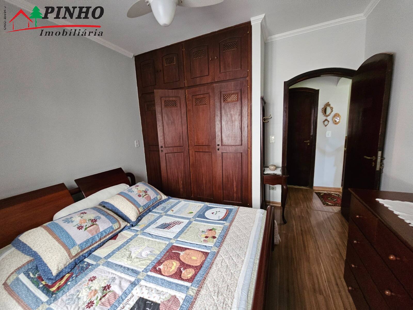 Casa à venda com 8 quartos, 550m² - Foto 38