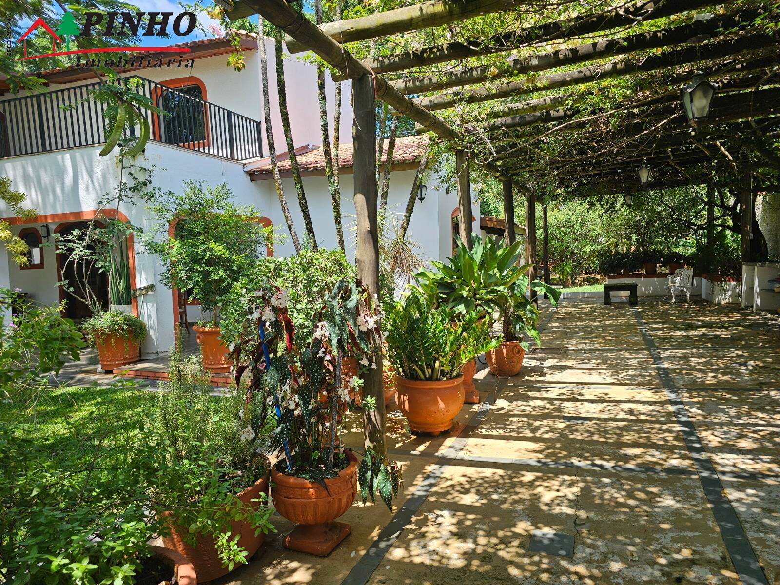 Casa à venda com 8 quartos, 550m² - Foto 64