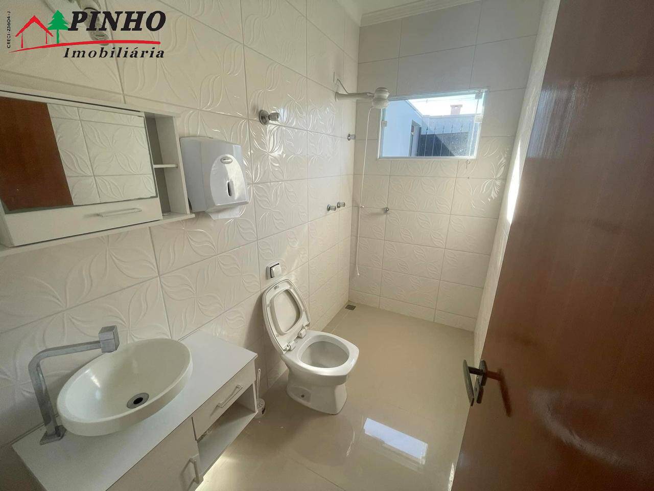 Casa à venda com 5 quartos, 200m² - Foto 9