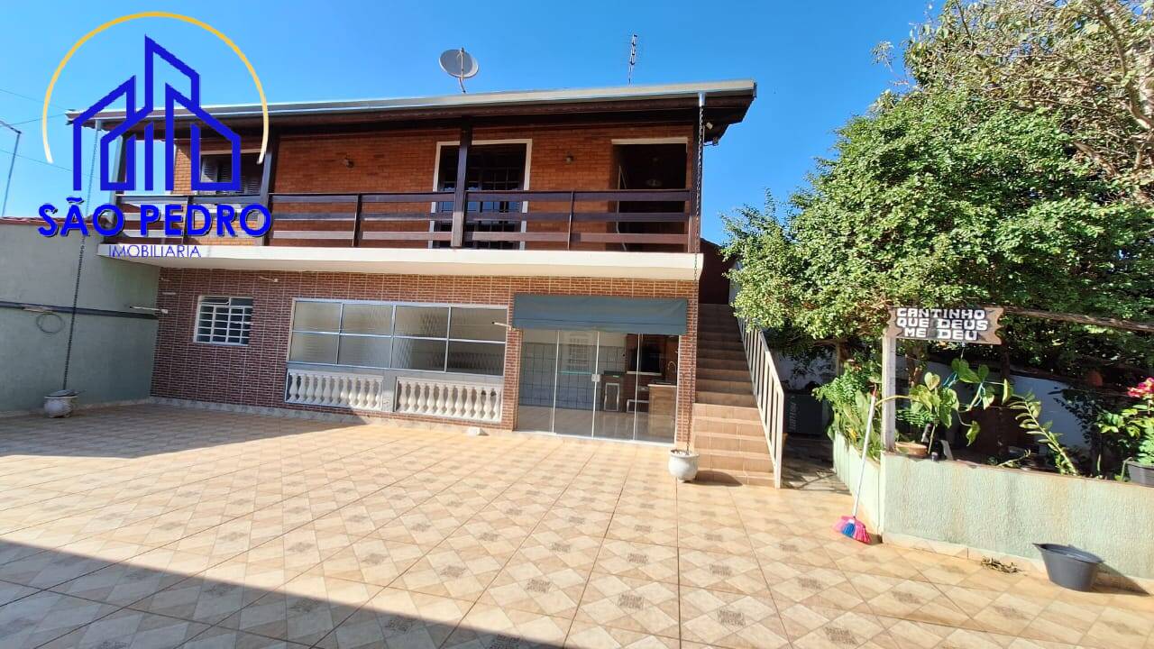 Casa à venda com 6 quartos, 220m² - Foto 9