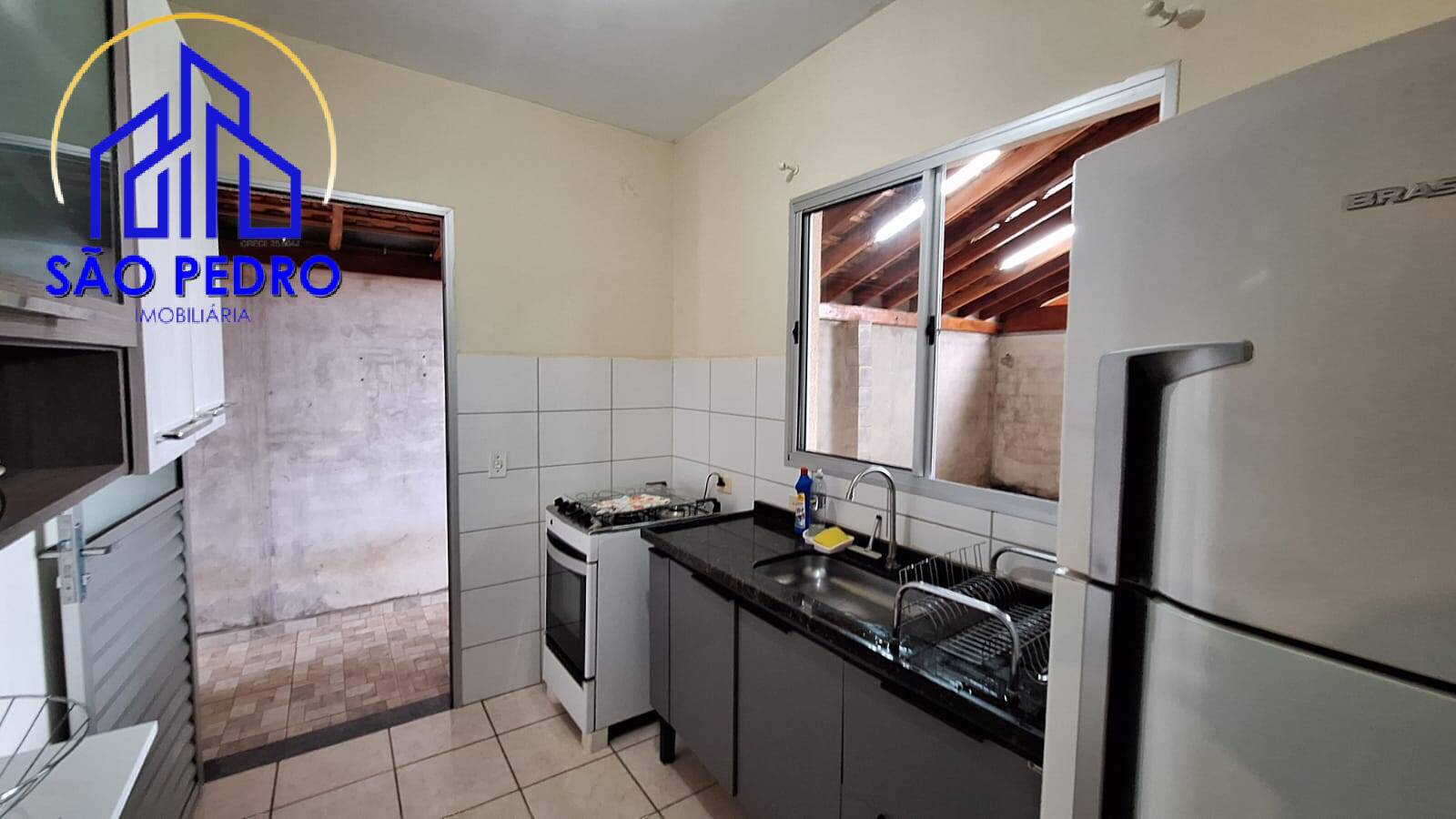 Casa à venda com 2 quartos, 51m² - Foto 5