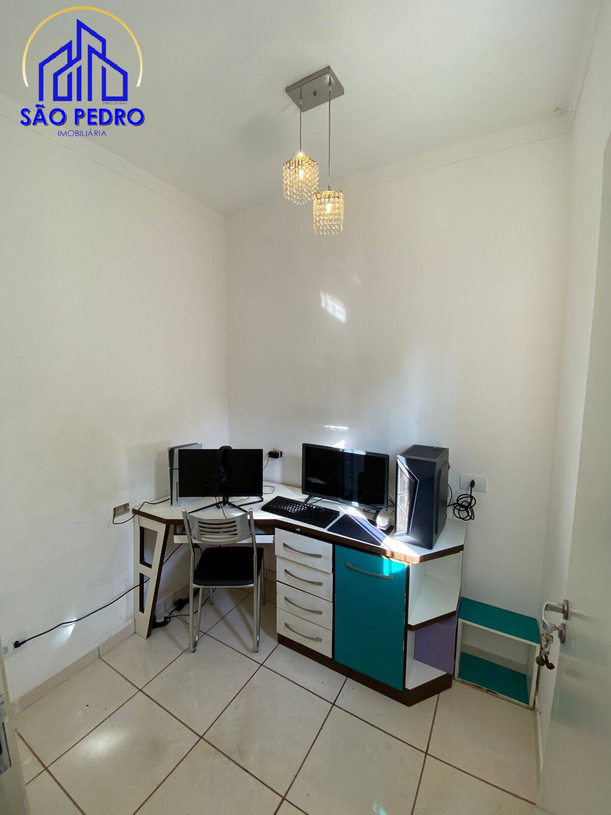 Casa à venda com 2 quartos, 1000m² - Foto 9