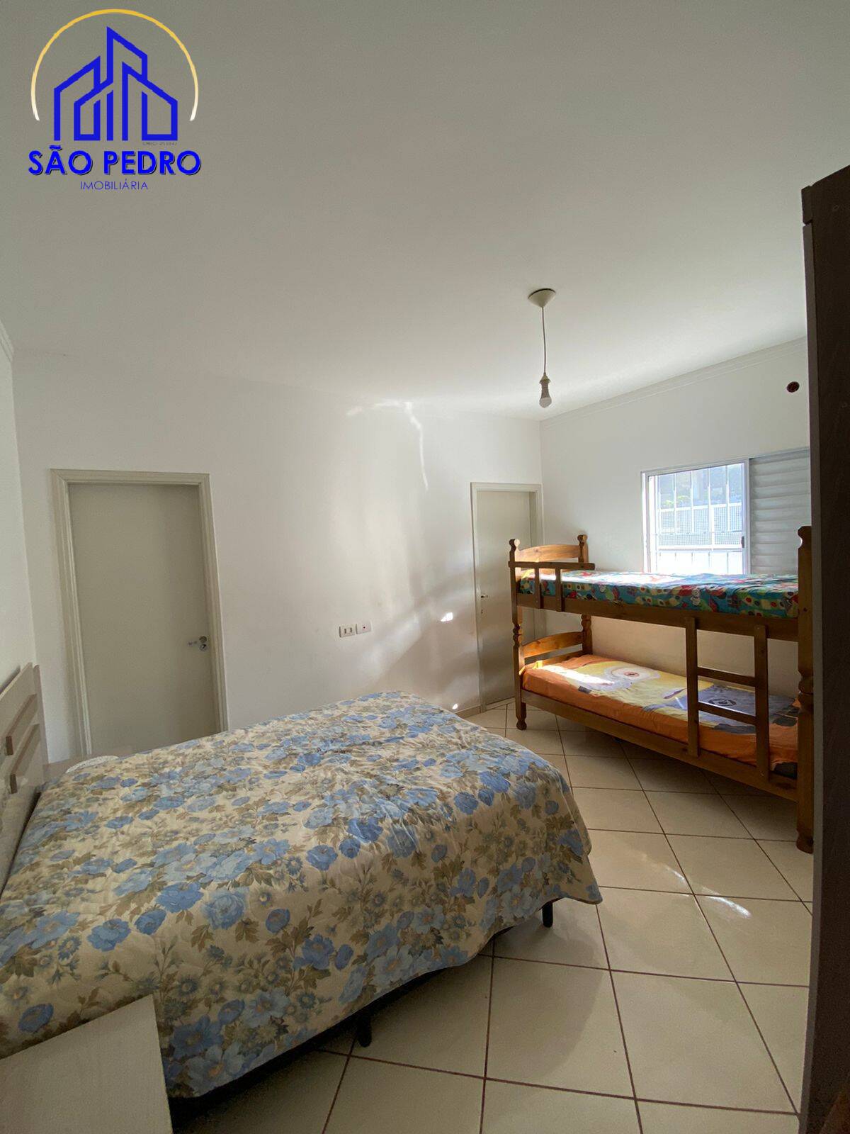 Casa à venda com 2 quartos, 1000m² - Foto 10