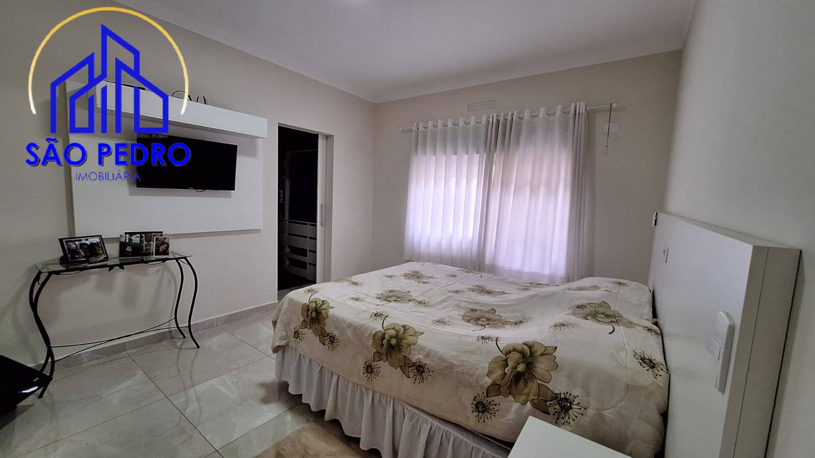 Casa à venda com 3 quartos, 207m² - Foto 17