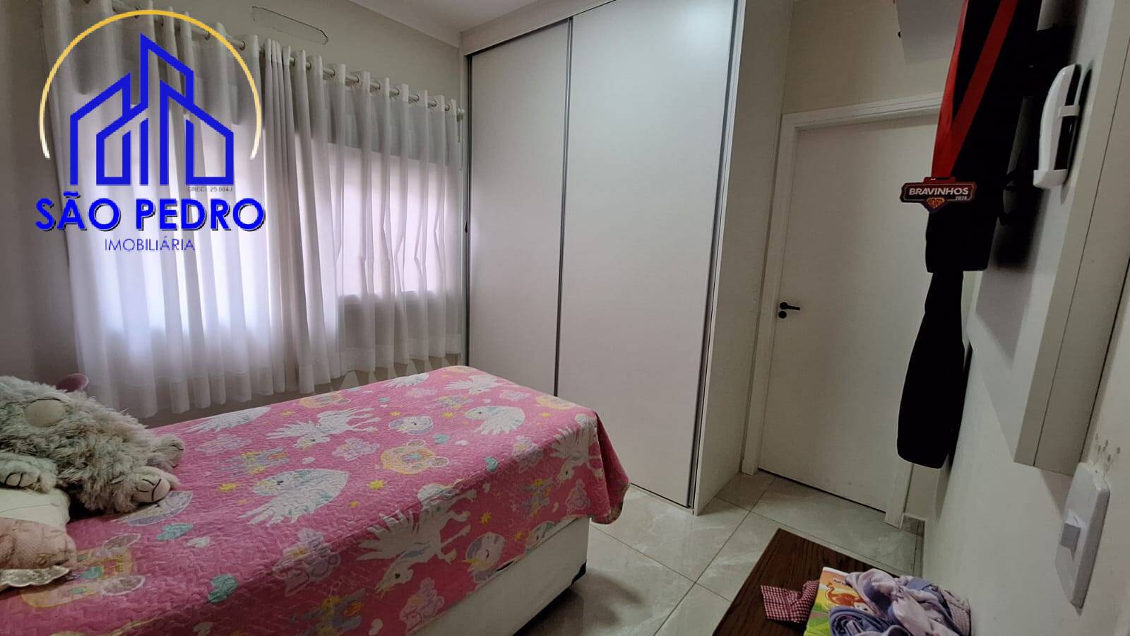 Casa à venda com 3 quartos, 207m² - Foto 25