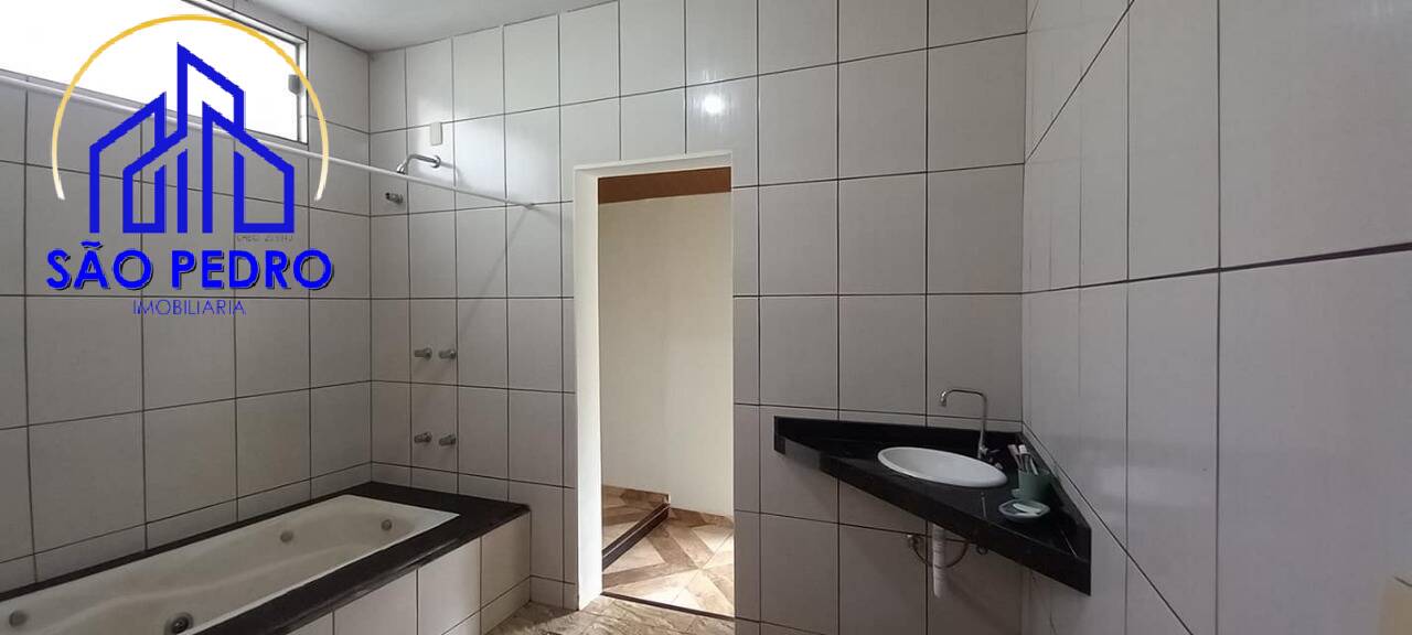 Casa à venda com 1 quarto, 196m² - Foto 6